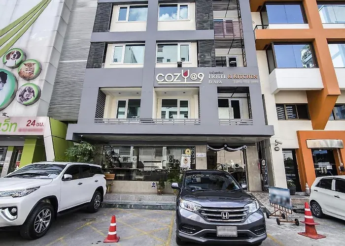Cozy At 9 And Kitchen 호텔