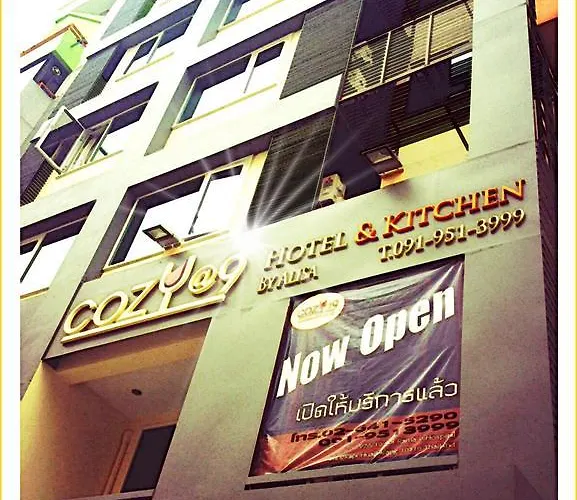 Hotel Cozy At 9 And Kitchen 3*