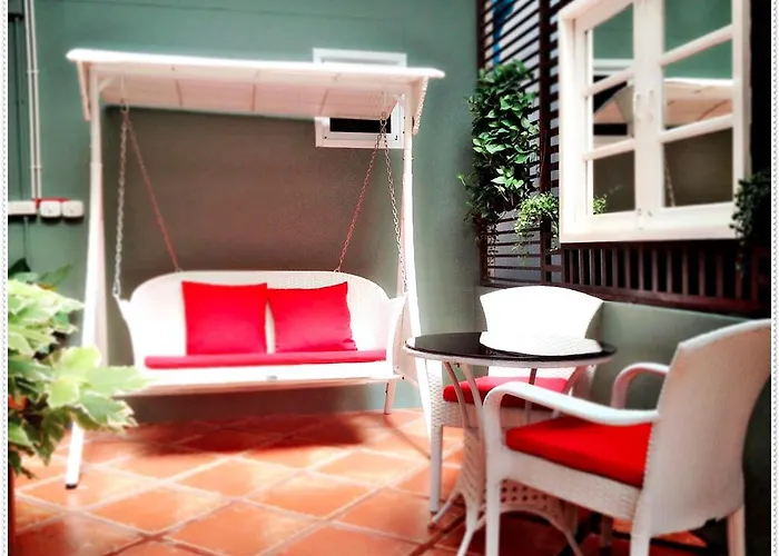 Hotel Cozy At 9 And Kitchen